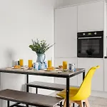 Stylish & Spacious In The Heart Of 3*