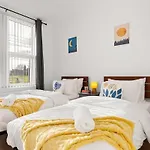 Stylish & Spacious In The Heart Of